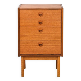 Vintage chest of drawers / Scandinavian nightstand