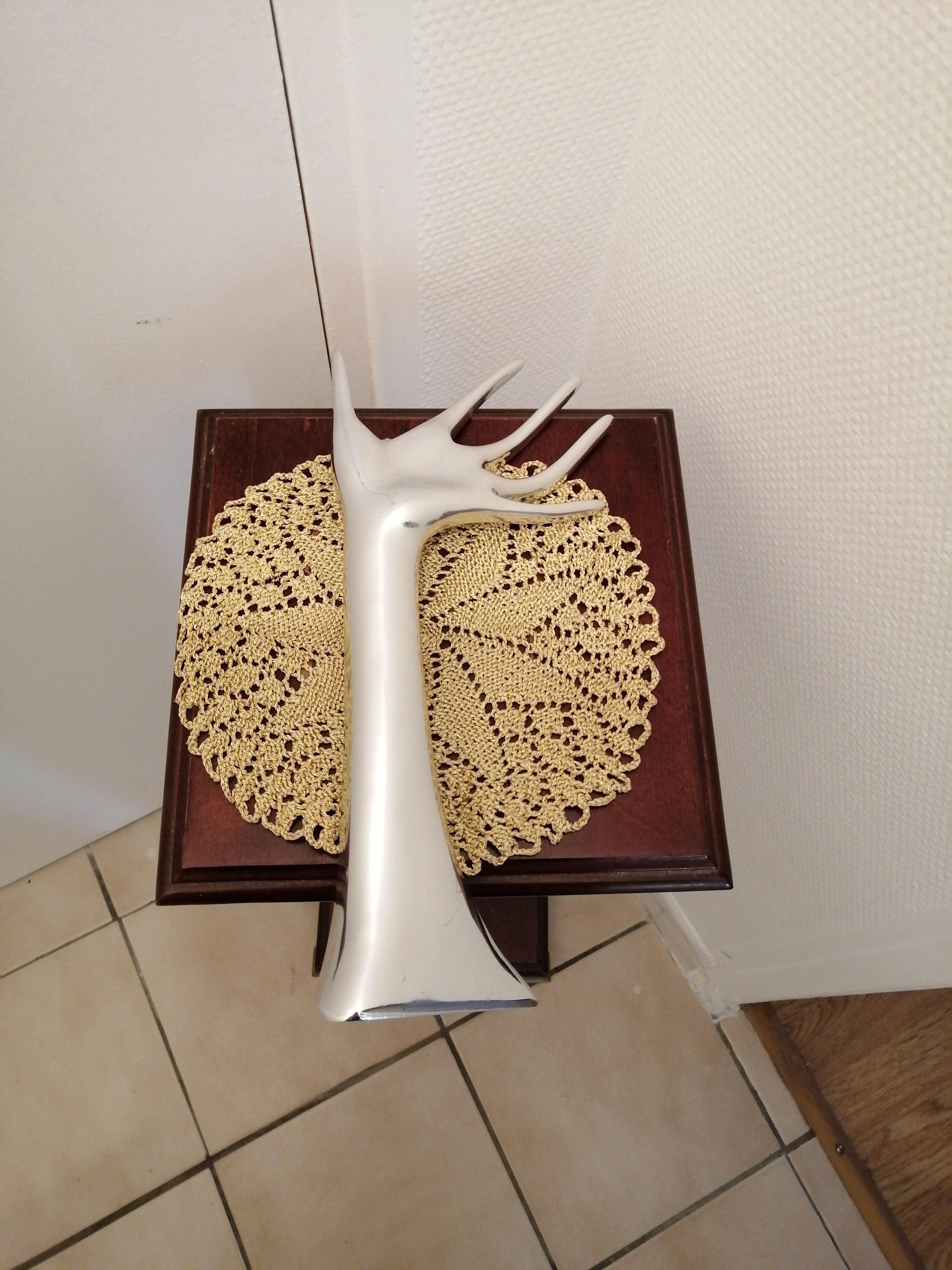 Hand jewelry holder kare design