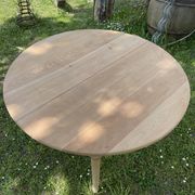 Country Round Table