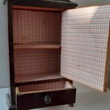Armoire à vêtements pour poupée
