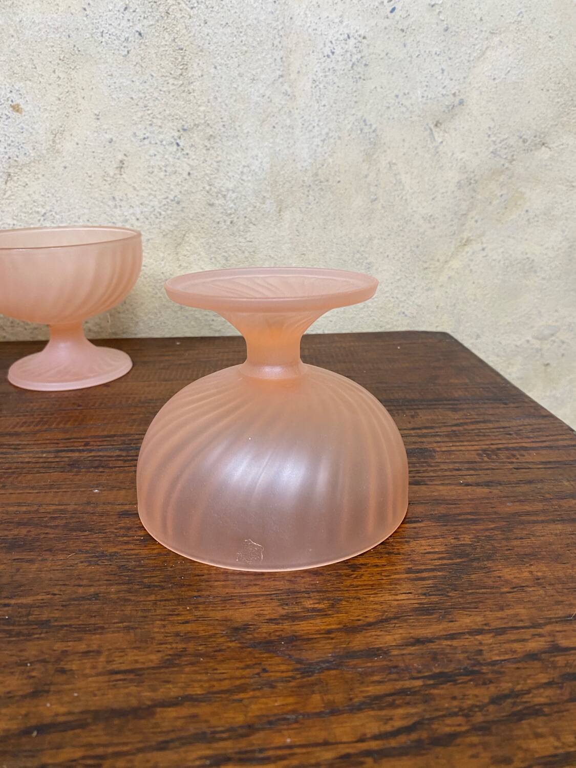 Set of 4 ice cream cups 1960 pink