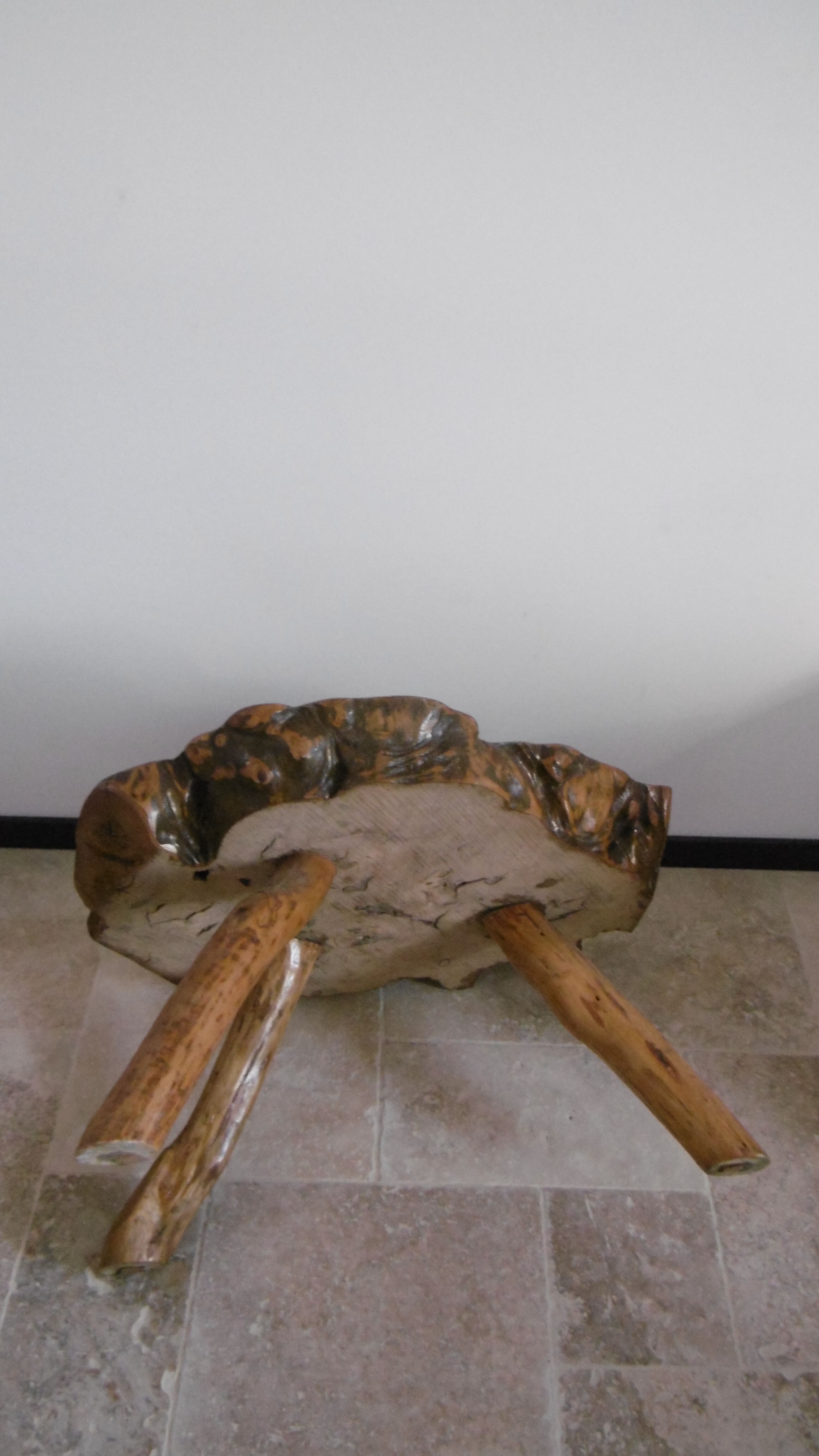 Coffee table in solid elm wood