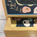 Wall-mounted toilet cabinet