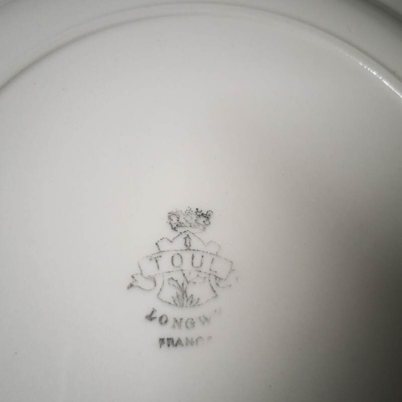 Large presentation dish model "Toul" from Longwy