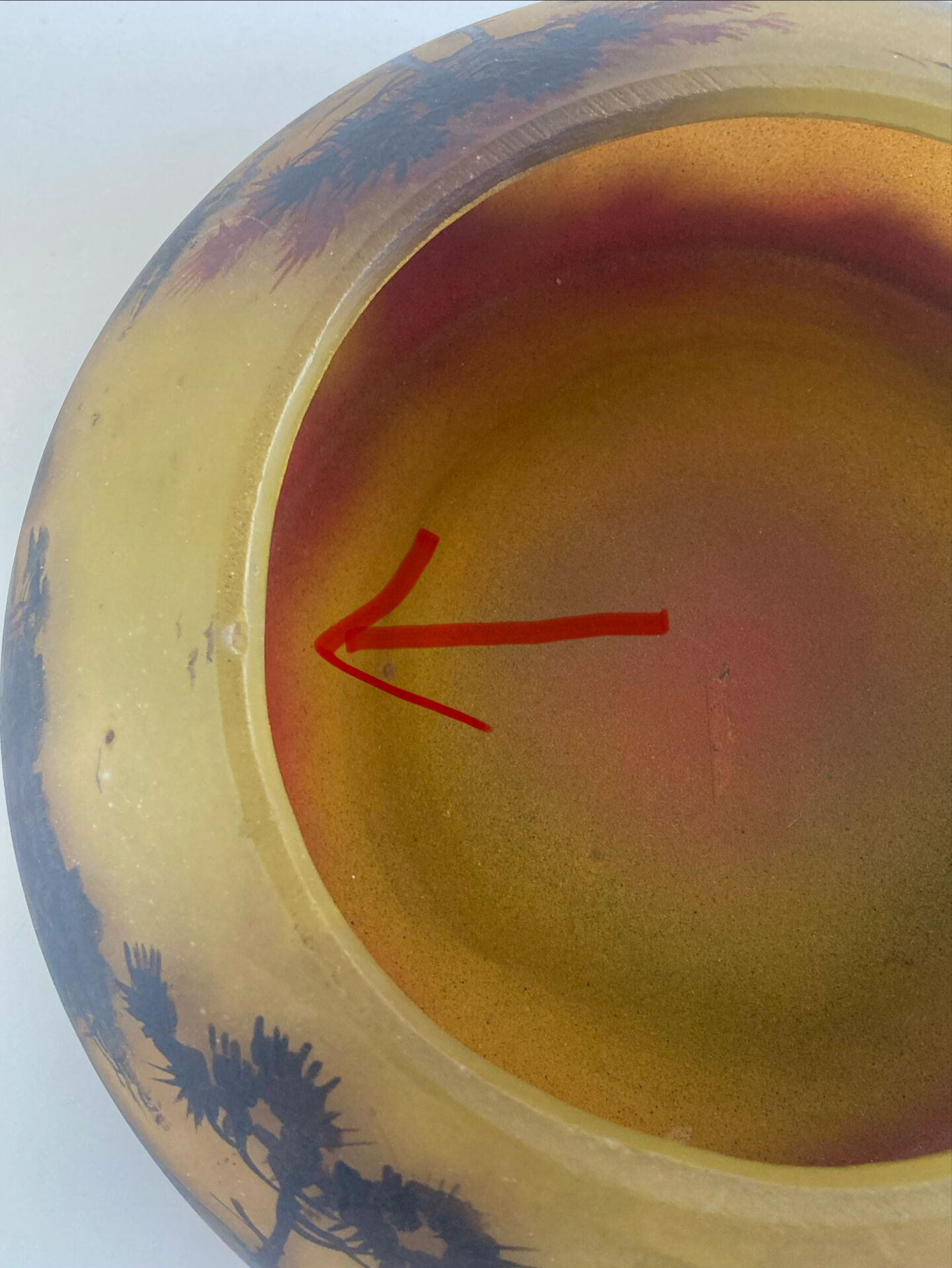 Circular glass bowl - hand-painted by Jean Simon Peynaud
