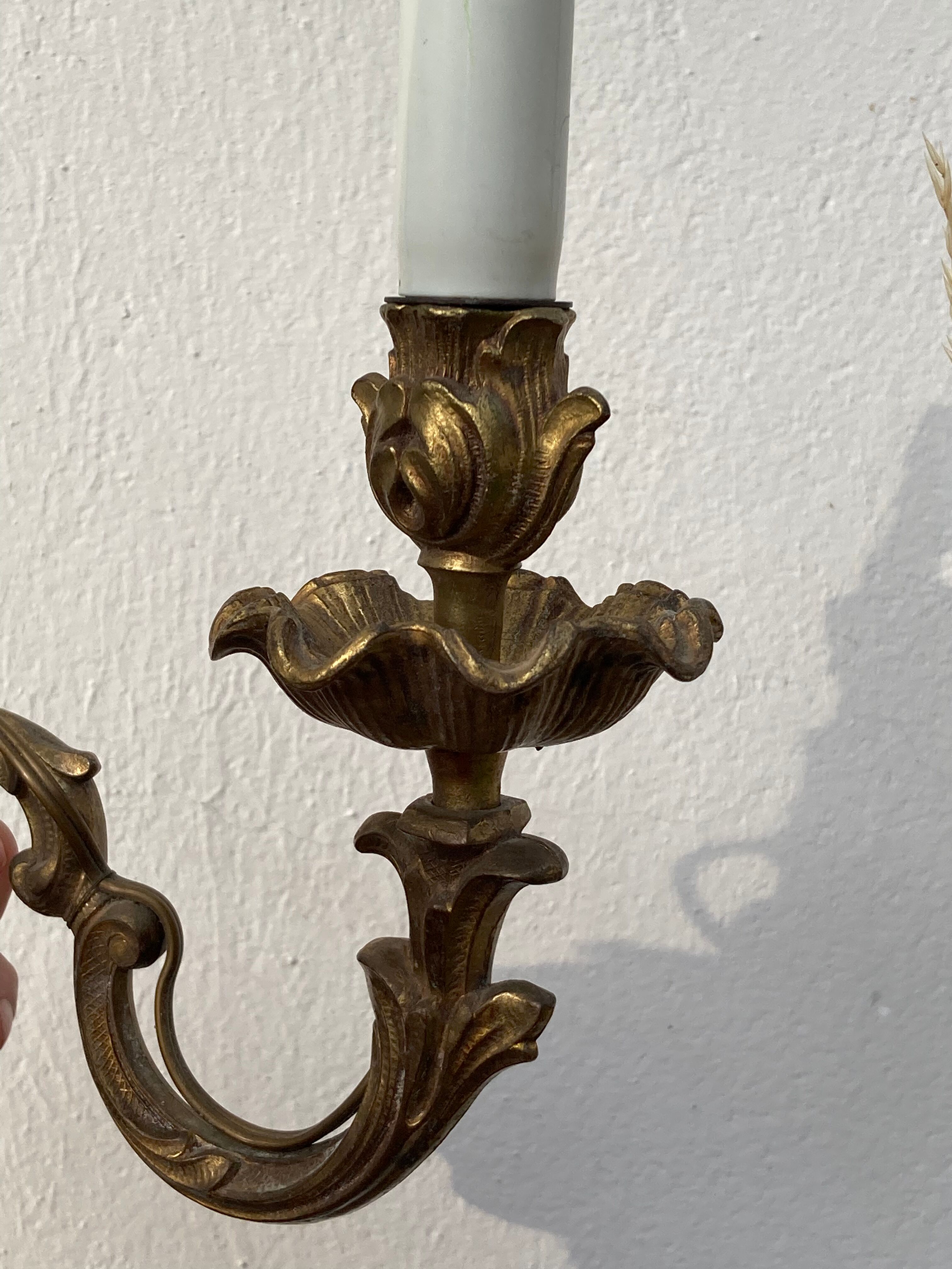 Wall lamp in gilded bronze style Louis XV rocaille with 2 branches