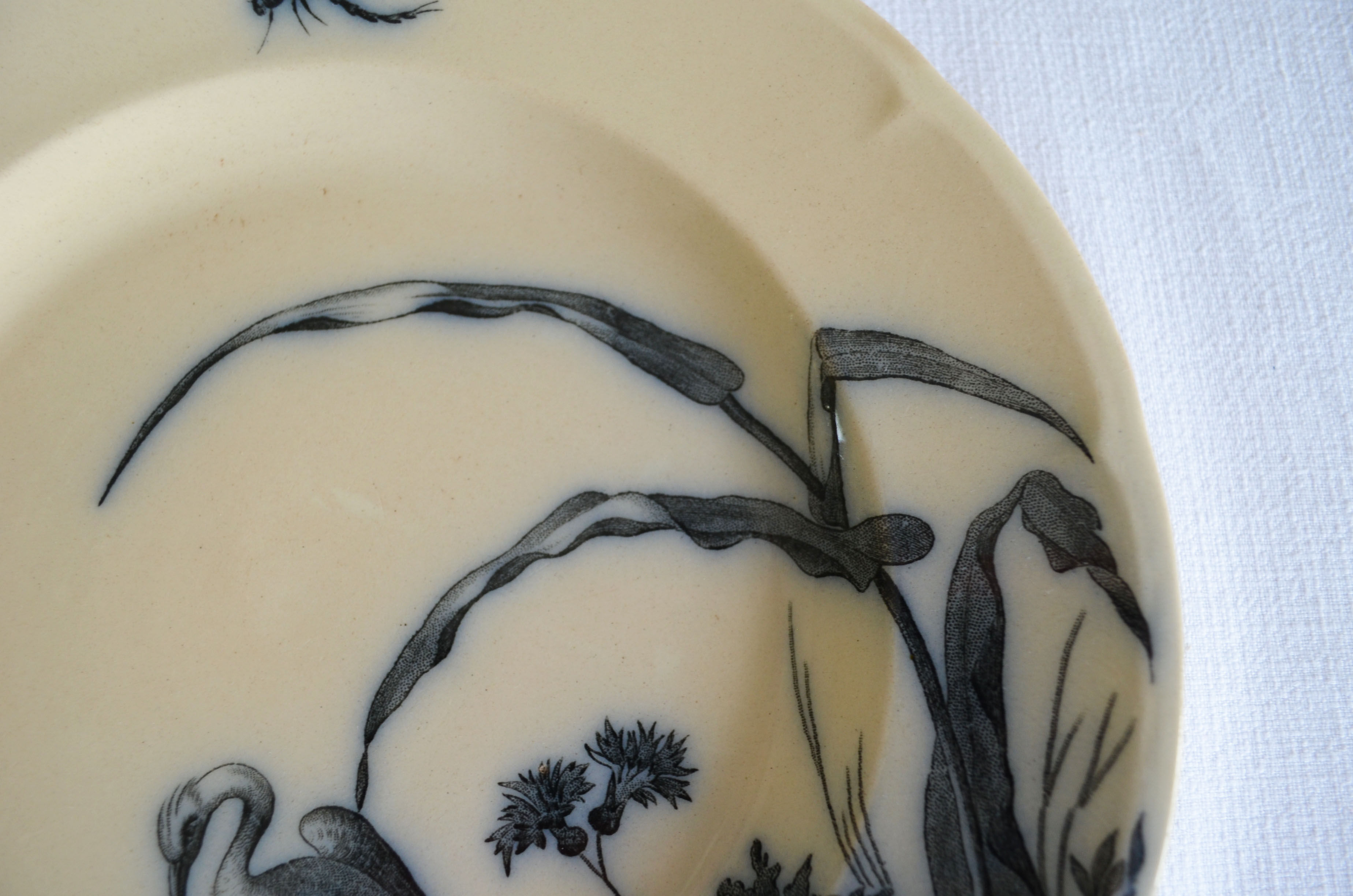 Plat Longwy décor japonais fin XIXème
