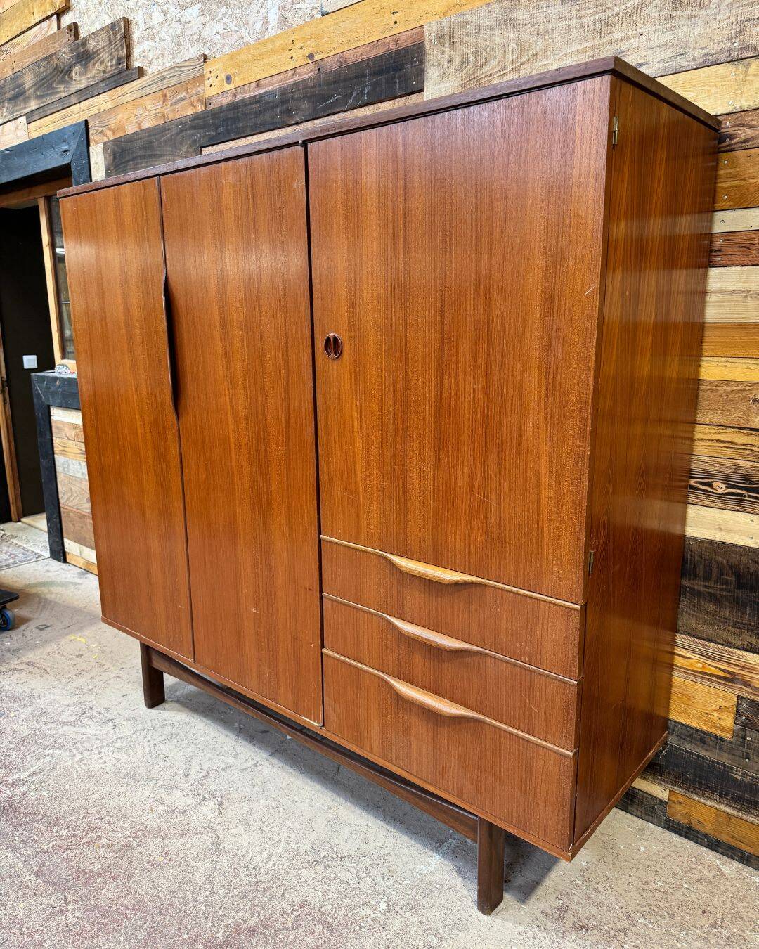 Armoire Scandinave vintage