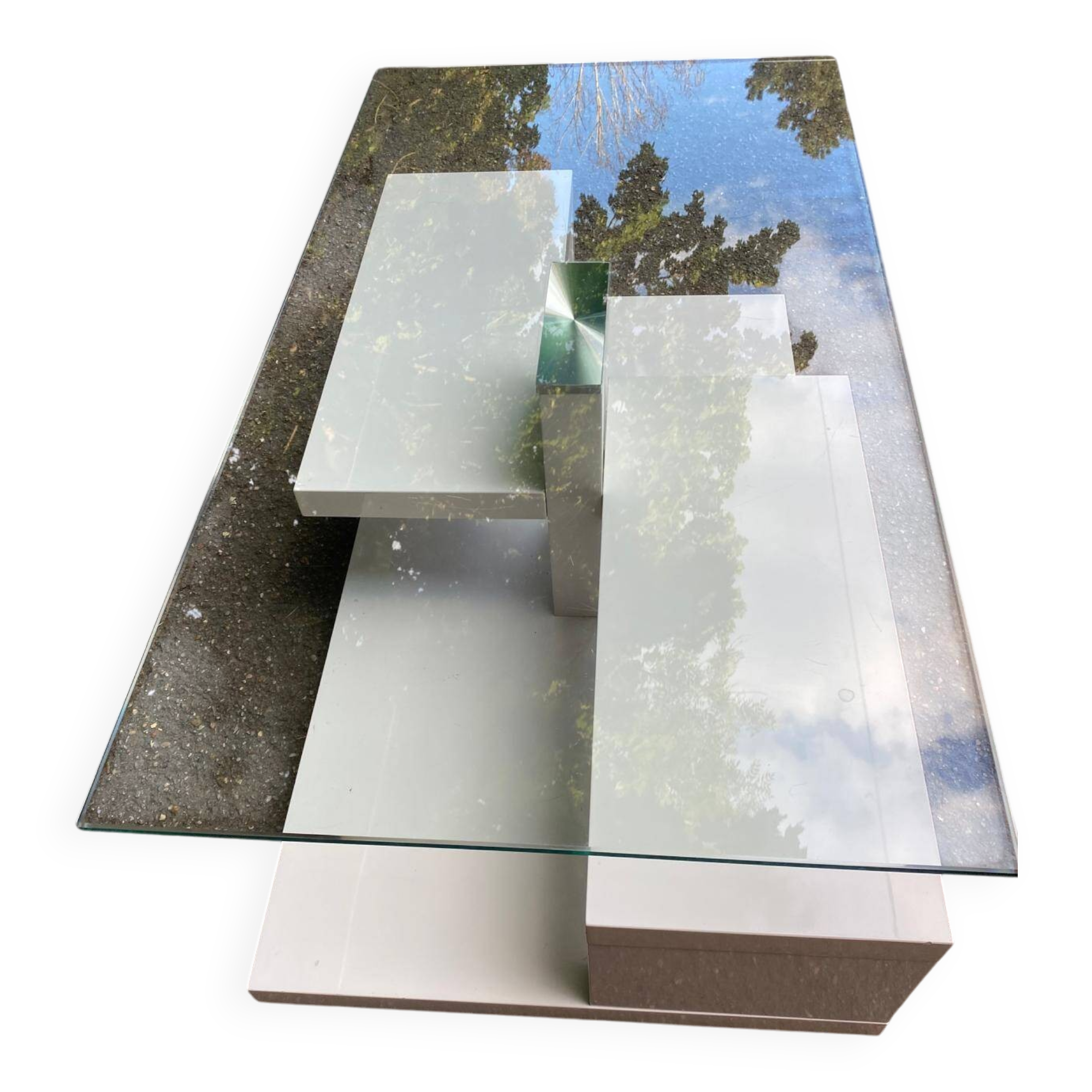 Glass and white lacquered coffee table