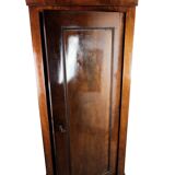 Mahogany standing pedestal table from the 1840s