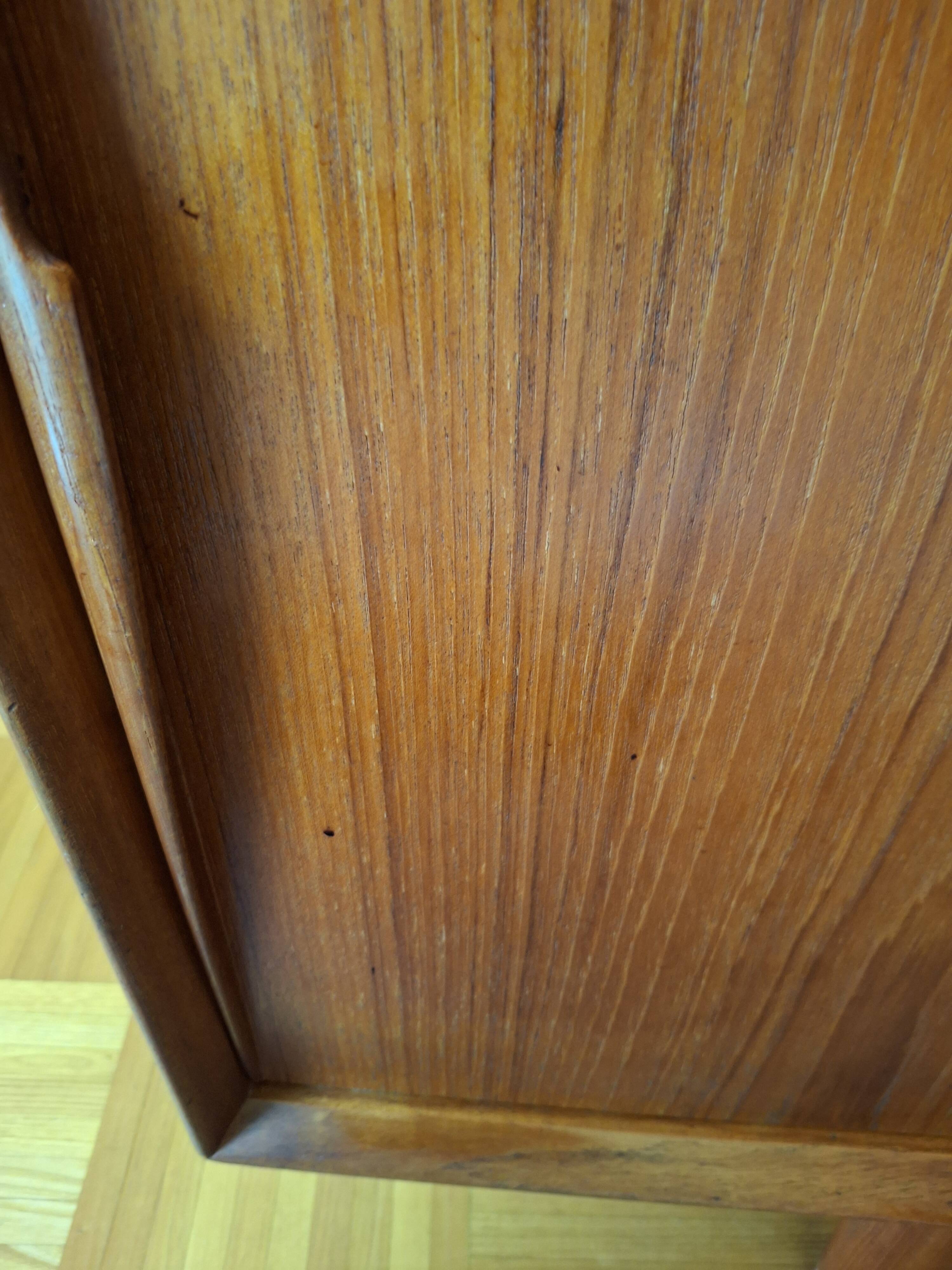 Buffet en teck vintage des annees 60