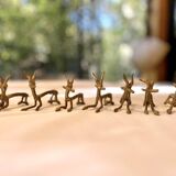 Antelope knife holder