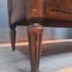 Commode de style Louis XVI à trois tirroirs