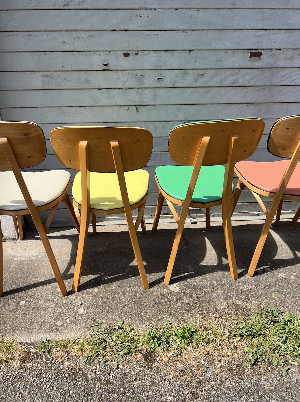 Suite 5 chaises bistrot chêne claire vernis (baumann) pied compas