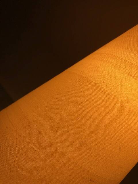 Tablet floor lamp and magazine holder with diabolo