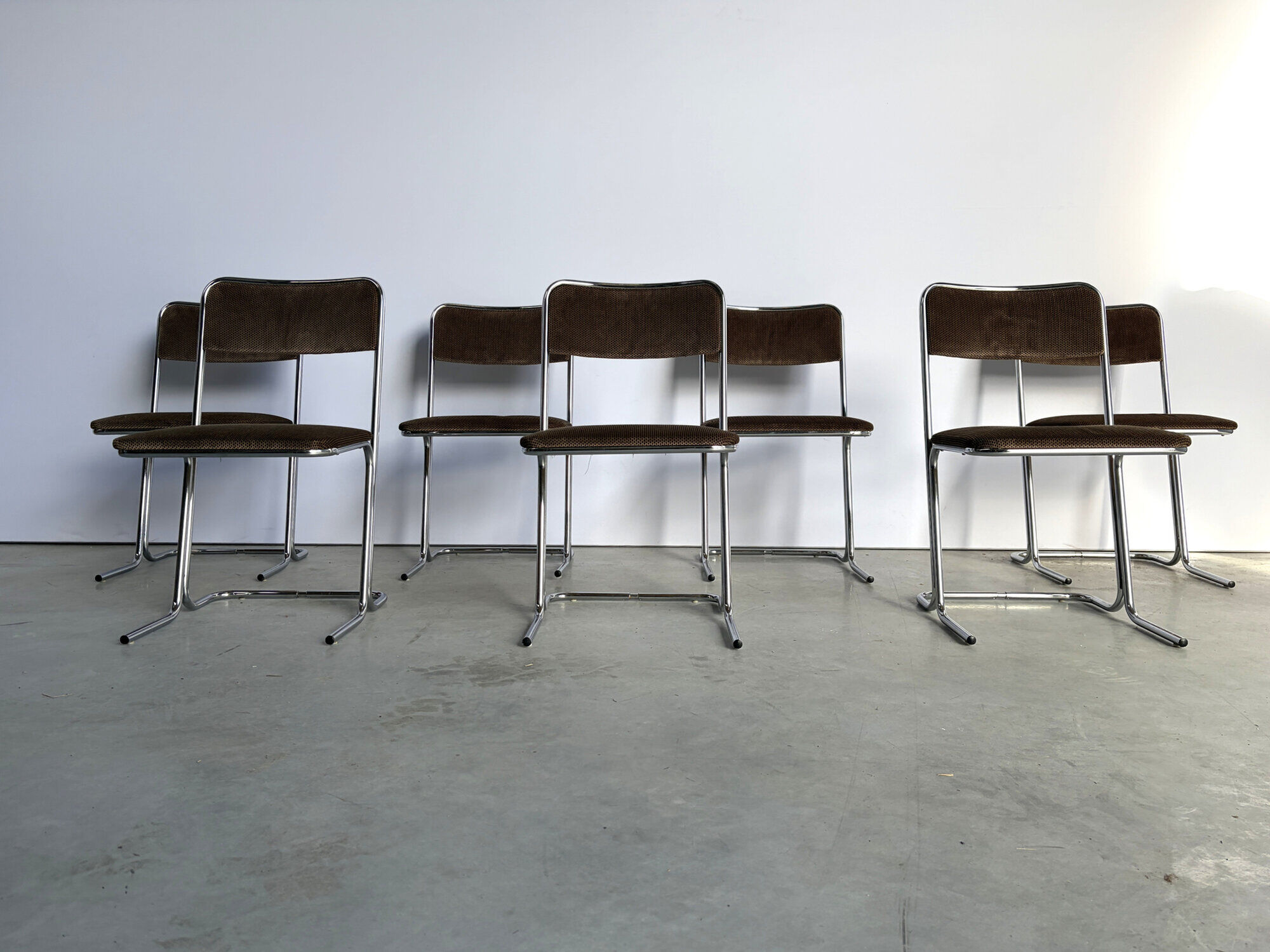 Vintage tubular chrome dining chairs, 1960s