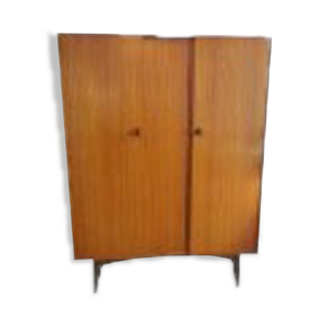 armoire en bois