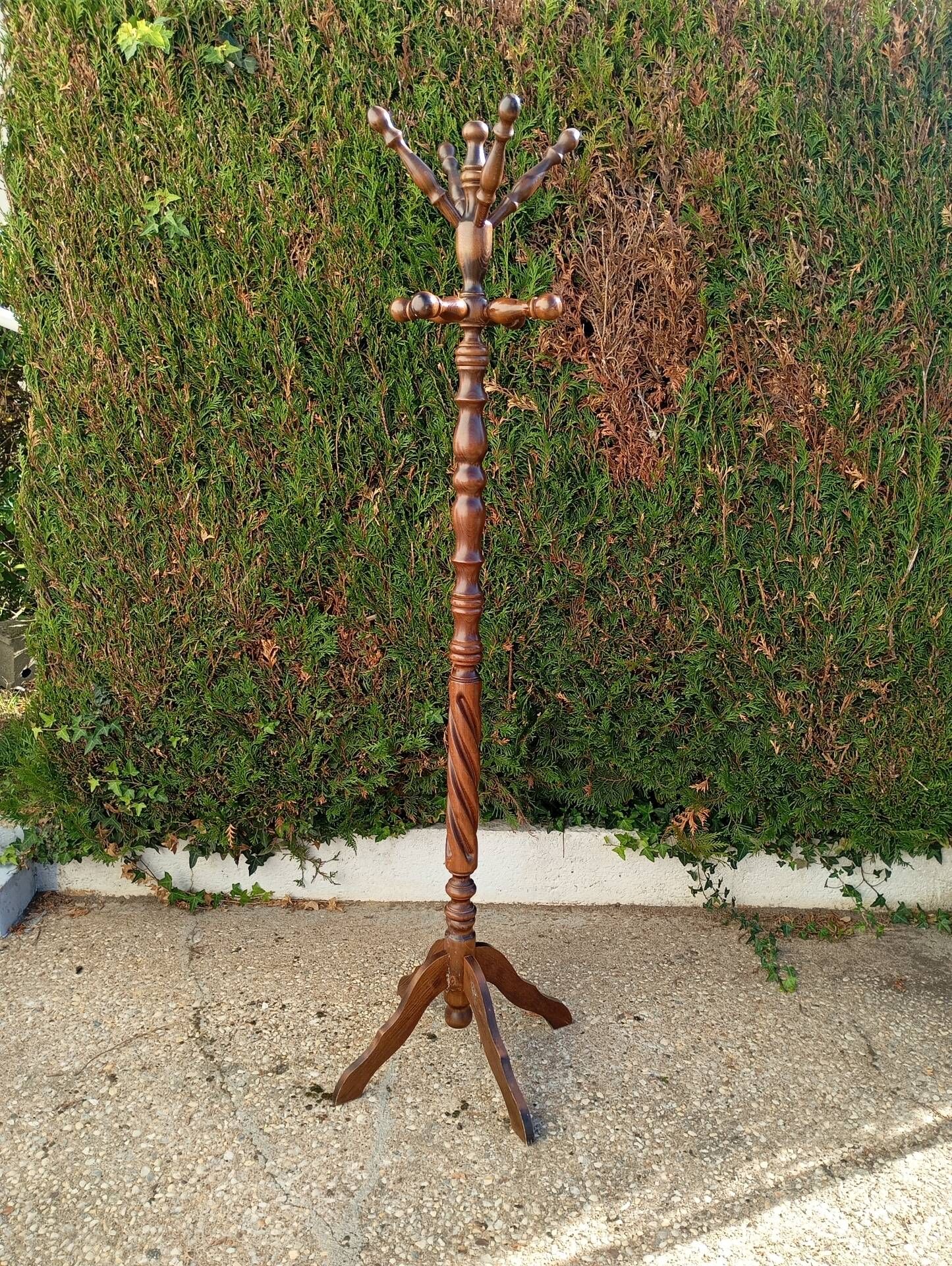 Vintage wooden turned parrot coat rack / twisted barrel