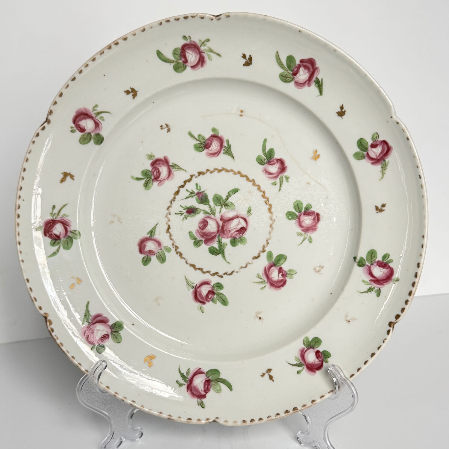Niderviller porcelain plate | decorated with small roses in the