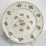 Niderviller porcelain plate | decorated with small roses in the