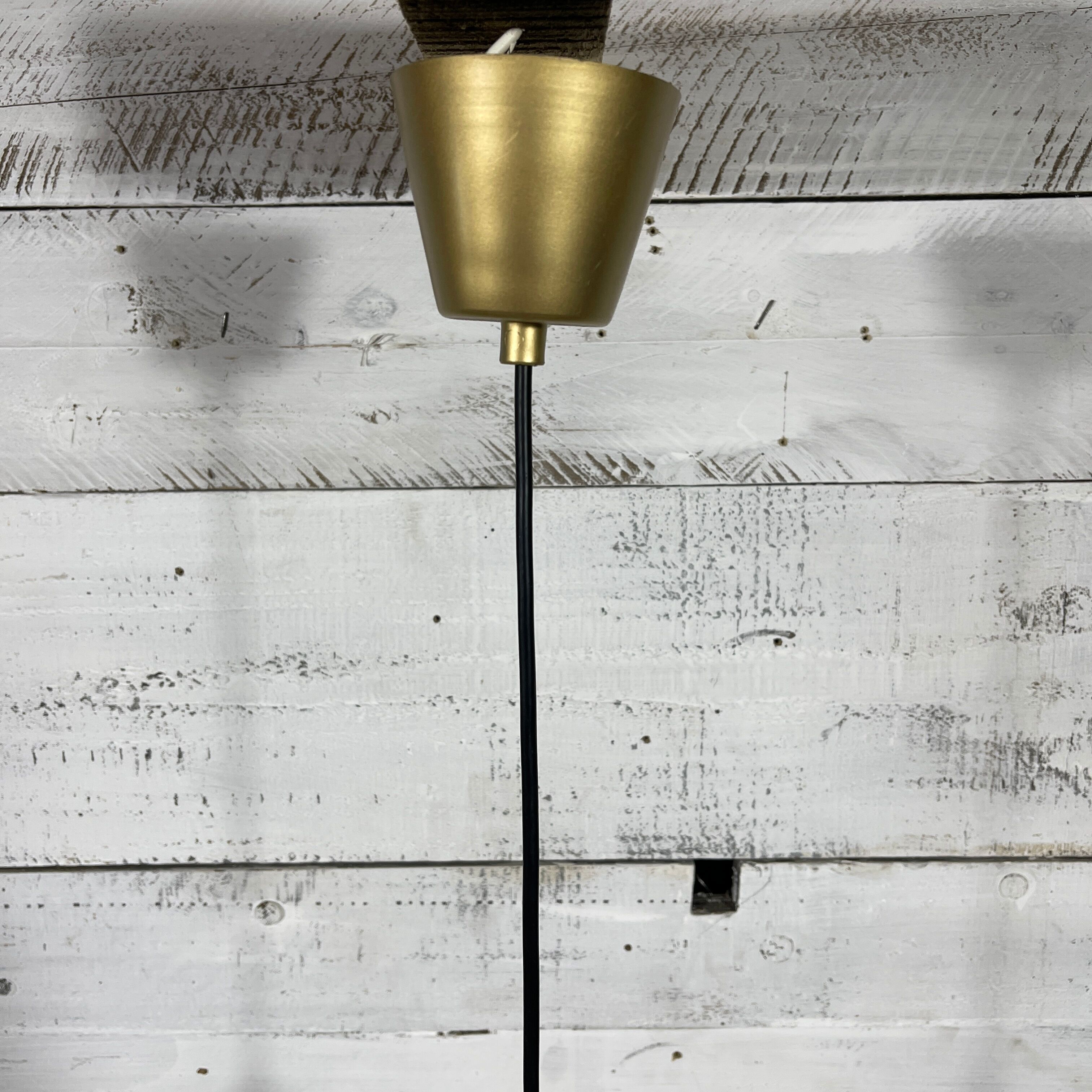 Suspension en verre dépoli