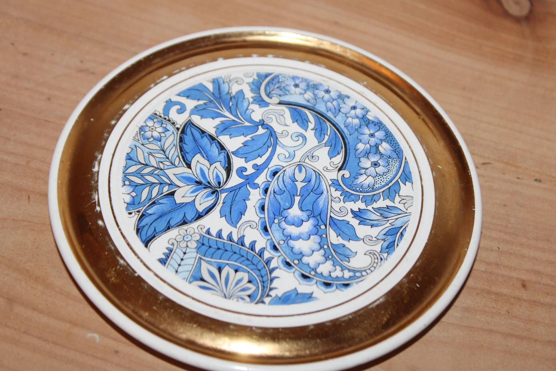 Set of 2 vintage ceramic coasters – Blue floral design and gilding – Made in France
