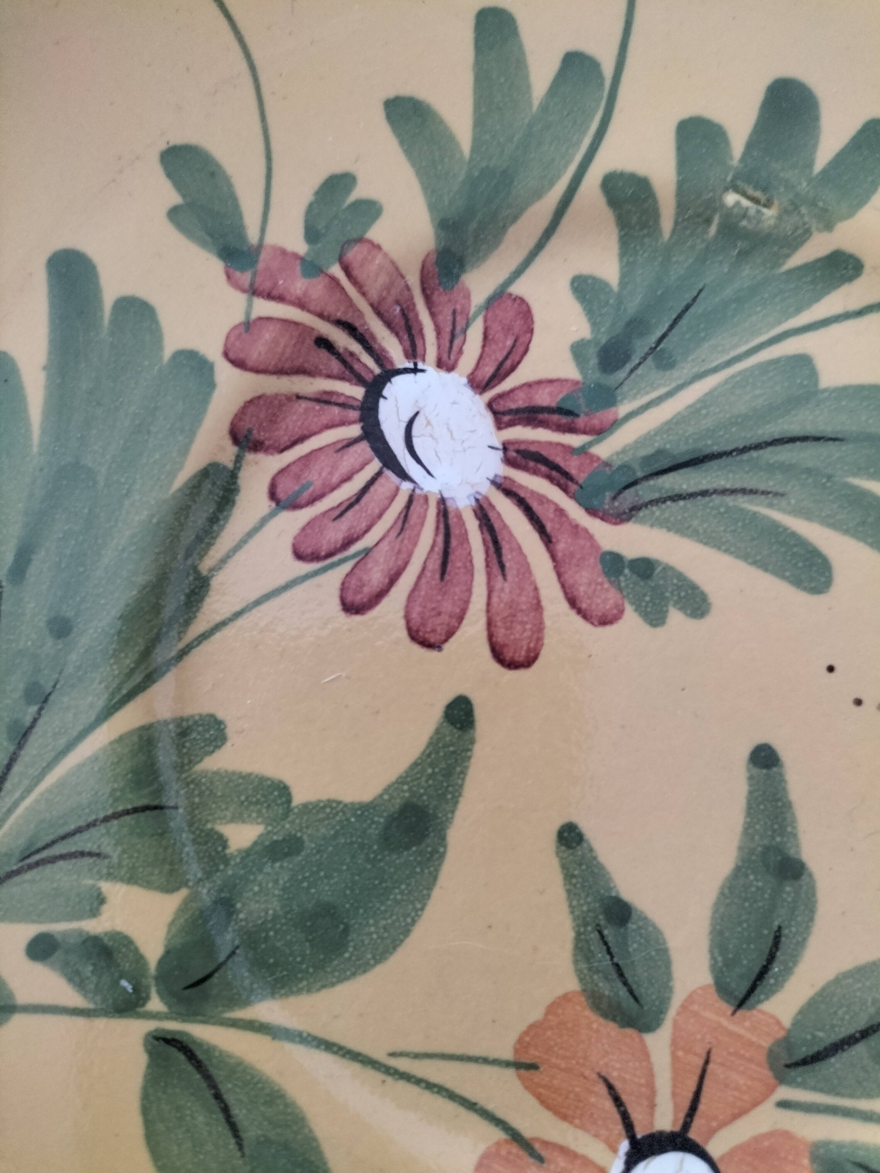 4 antique plates in hand-painted faience