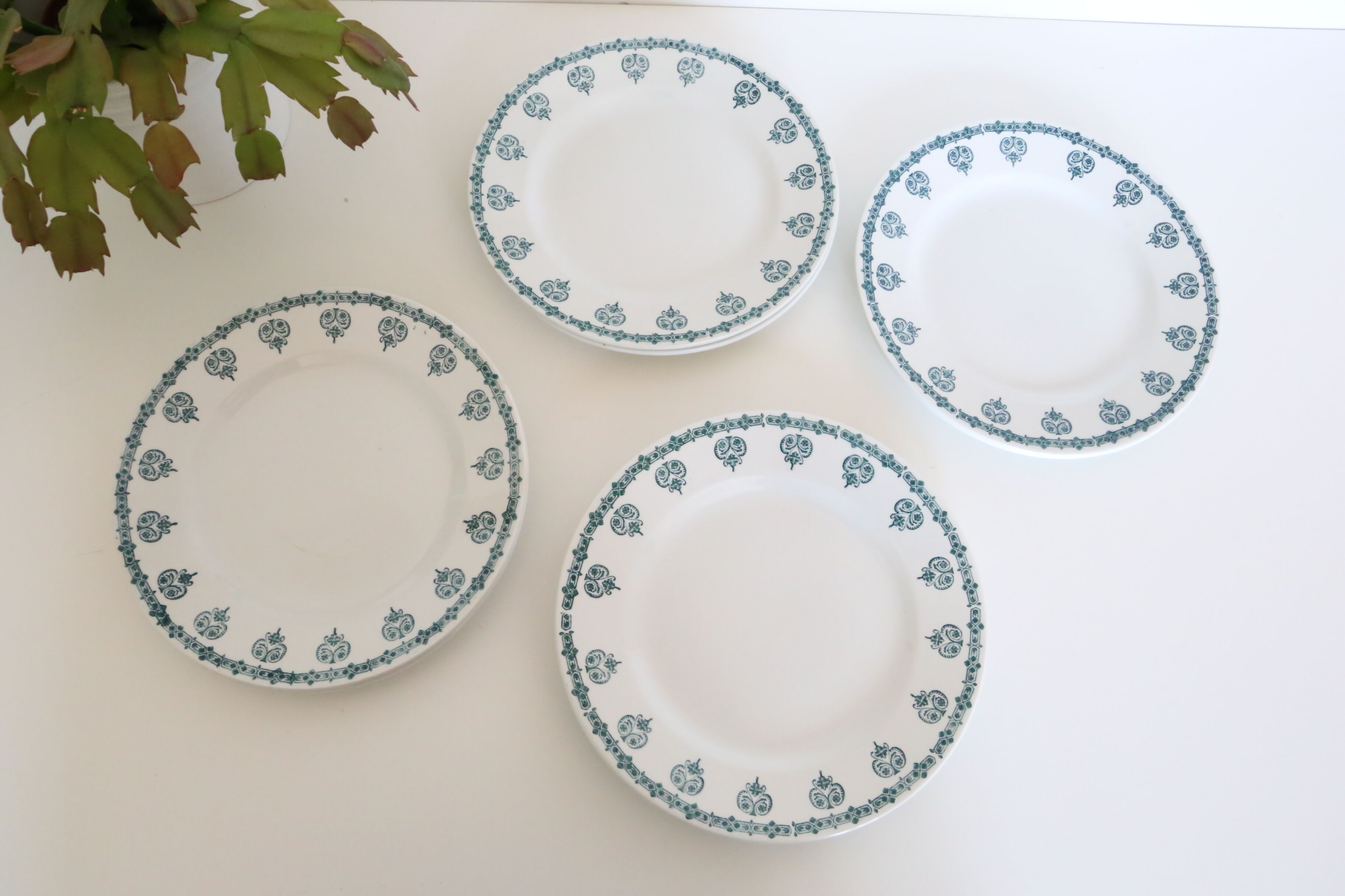 Dessert plate in earthenware style Ceranord iron earth