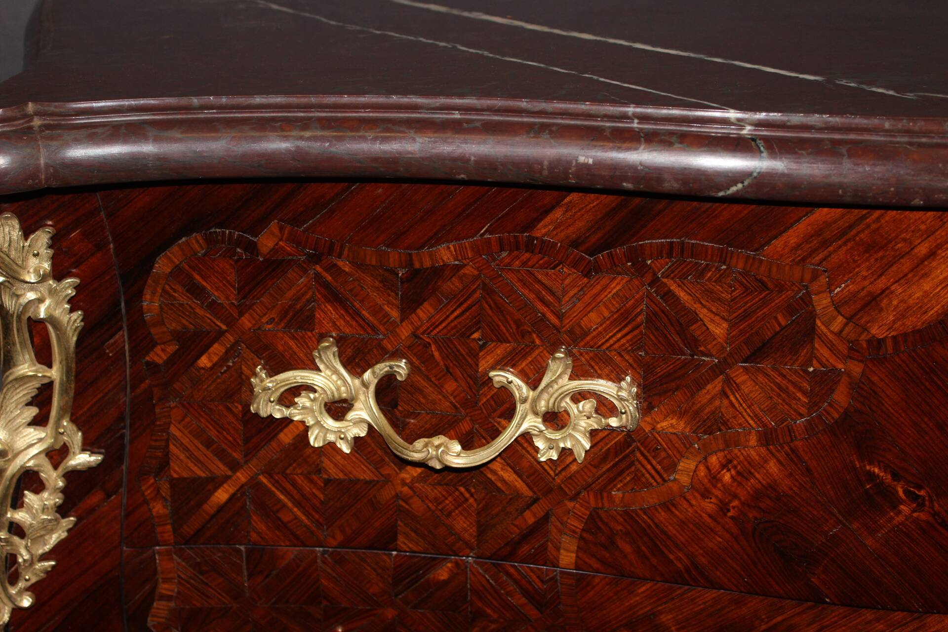 Louis XV Commode in Rosewood Marquetry, Early 19th Century