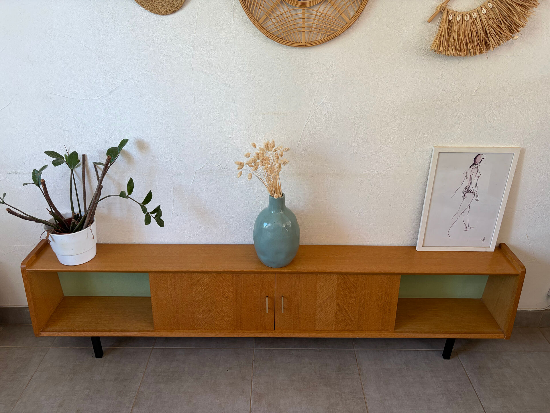 Vintage low enfilade from the 1960s (shallow)