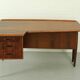 Bureau Boomerang en palissandre du milieu du siècle, années 1960