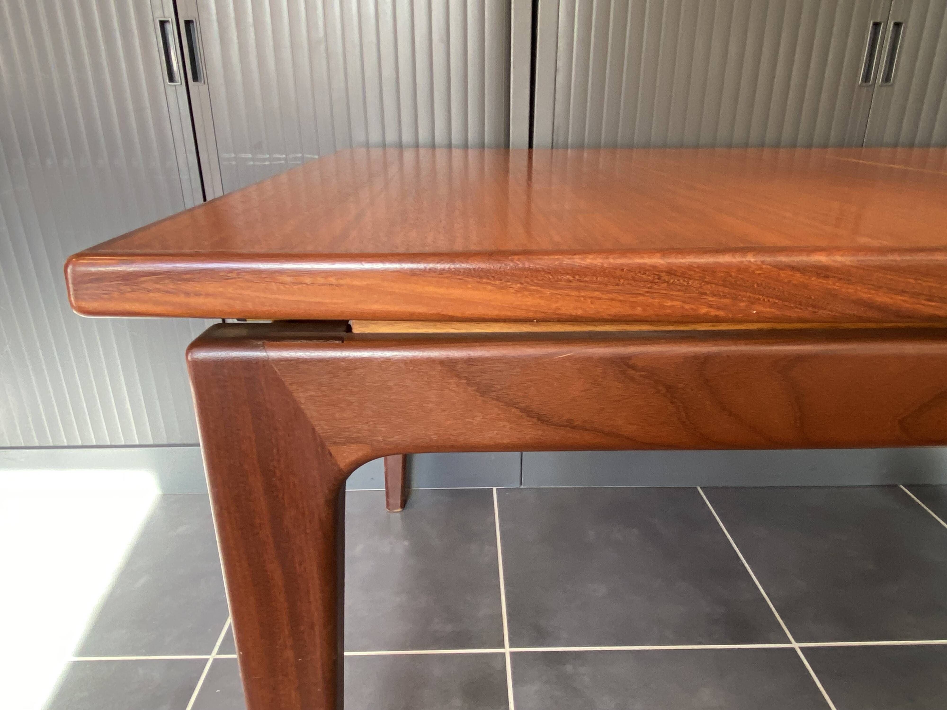 Table extensible scandinave en teck 150/225x86cm vintage an60