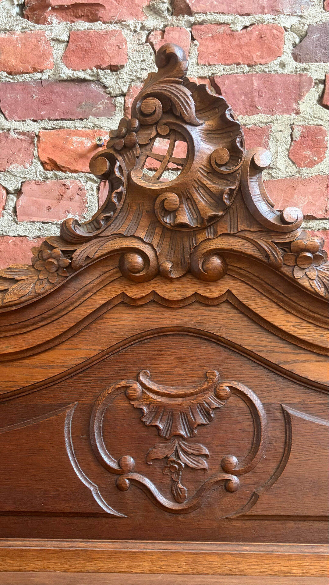 Antique oak sideboard, Louis XV rococo style, late 19th century.