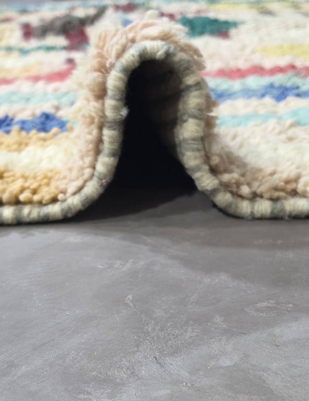 Tapis coloré contemporain - 275 x 210 cm