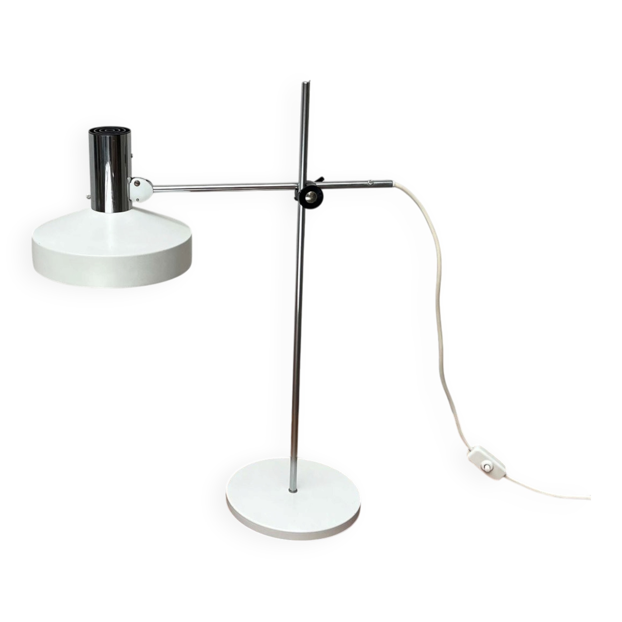 Lampe de table blanche et chrome minimaliste allemande moderne du milieu du siècle de Kaiser Leuchten, années 1960.