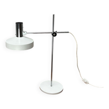 Lampe de table blanche et chrome minimaliste allemande moderne du milieu du siècle de Kaiser Leuchten, années 1960.
