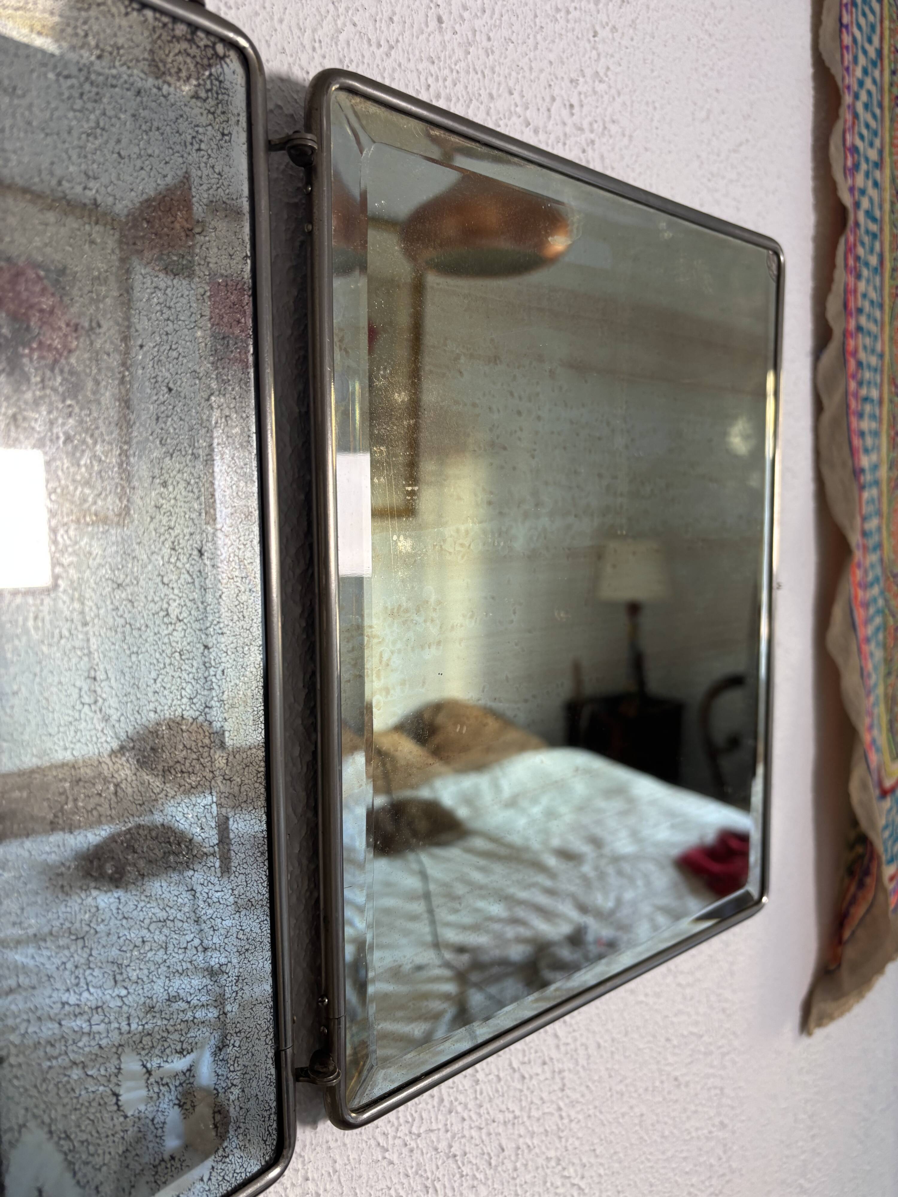 Vintage 1930s triptych barber mirror in black faux crocodile leather - 33 x 84 cm