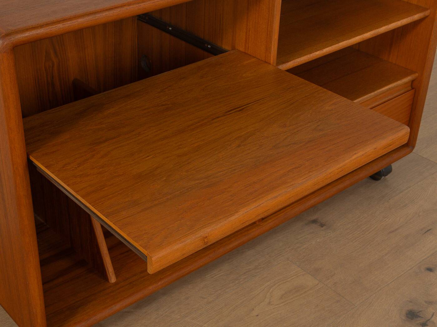 1960s HiFi rack by Dyrlund