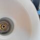 Trio of suspensions in enamelled sheet metal