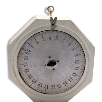 Pendulum wall clock