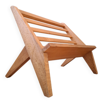 Scandinavian magazine rack