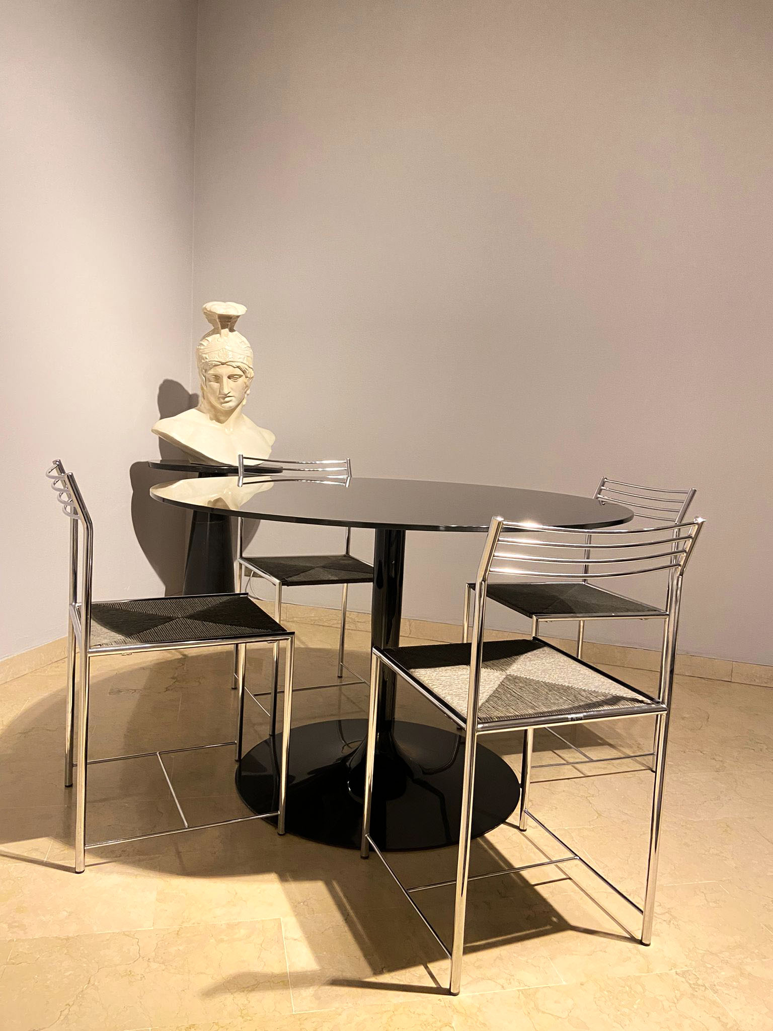 Set of 4 chairs fly line