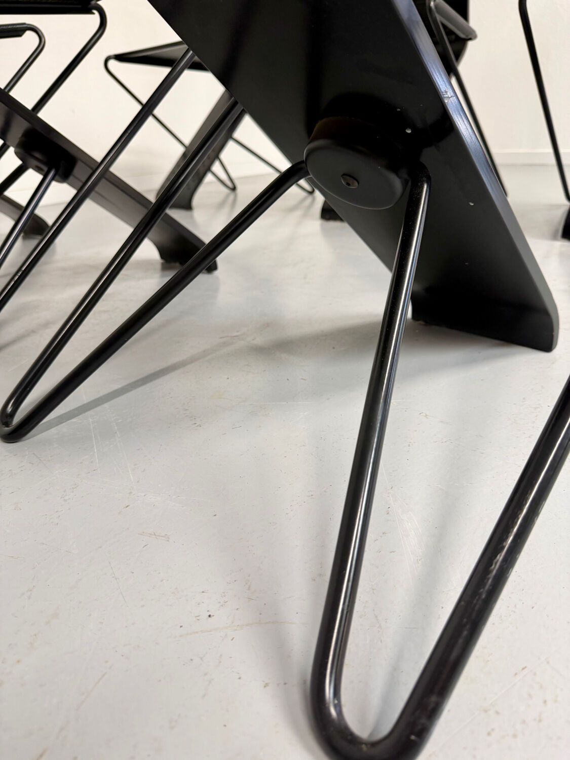 Set of 6 Italian design chairs by Pietro Arosio, postmodern, 1980s.
