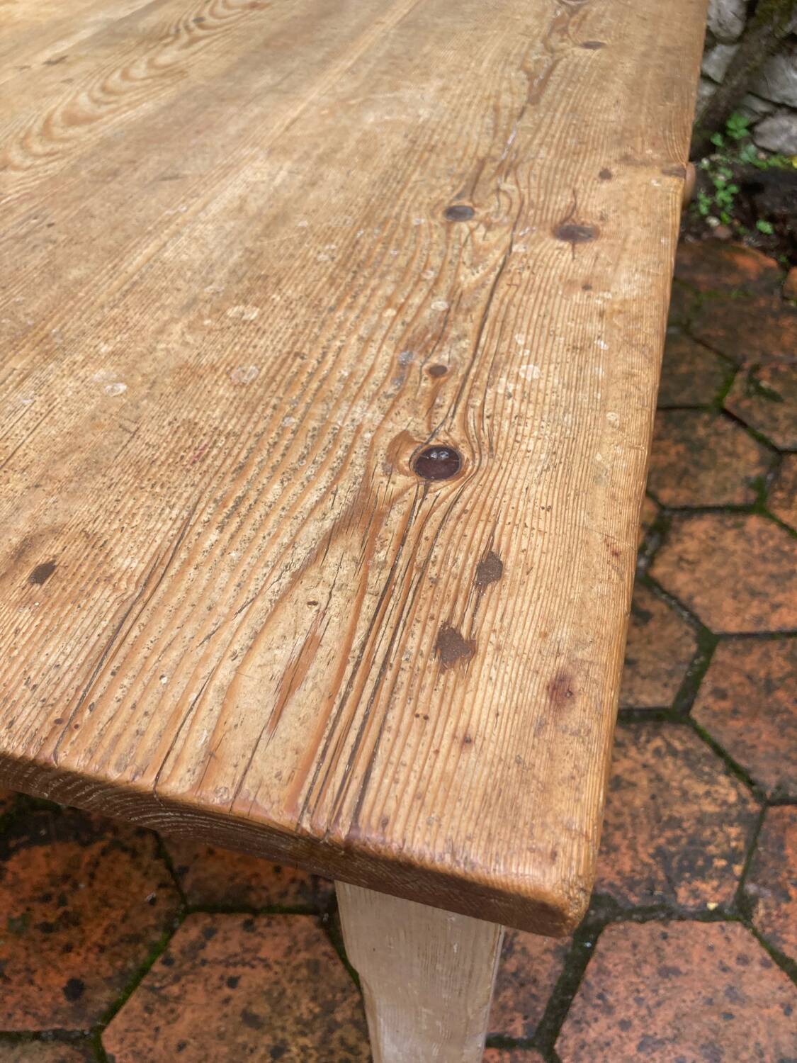 Vintage farmhouse coffee table