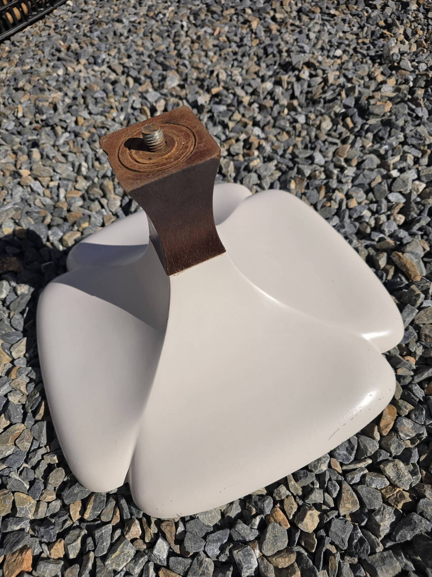 Vintage Gautier bedside table tulip base – 1970s Space Age