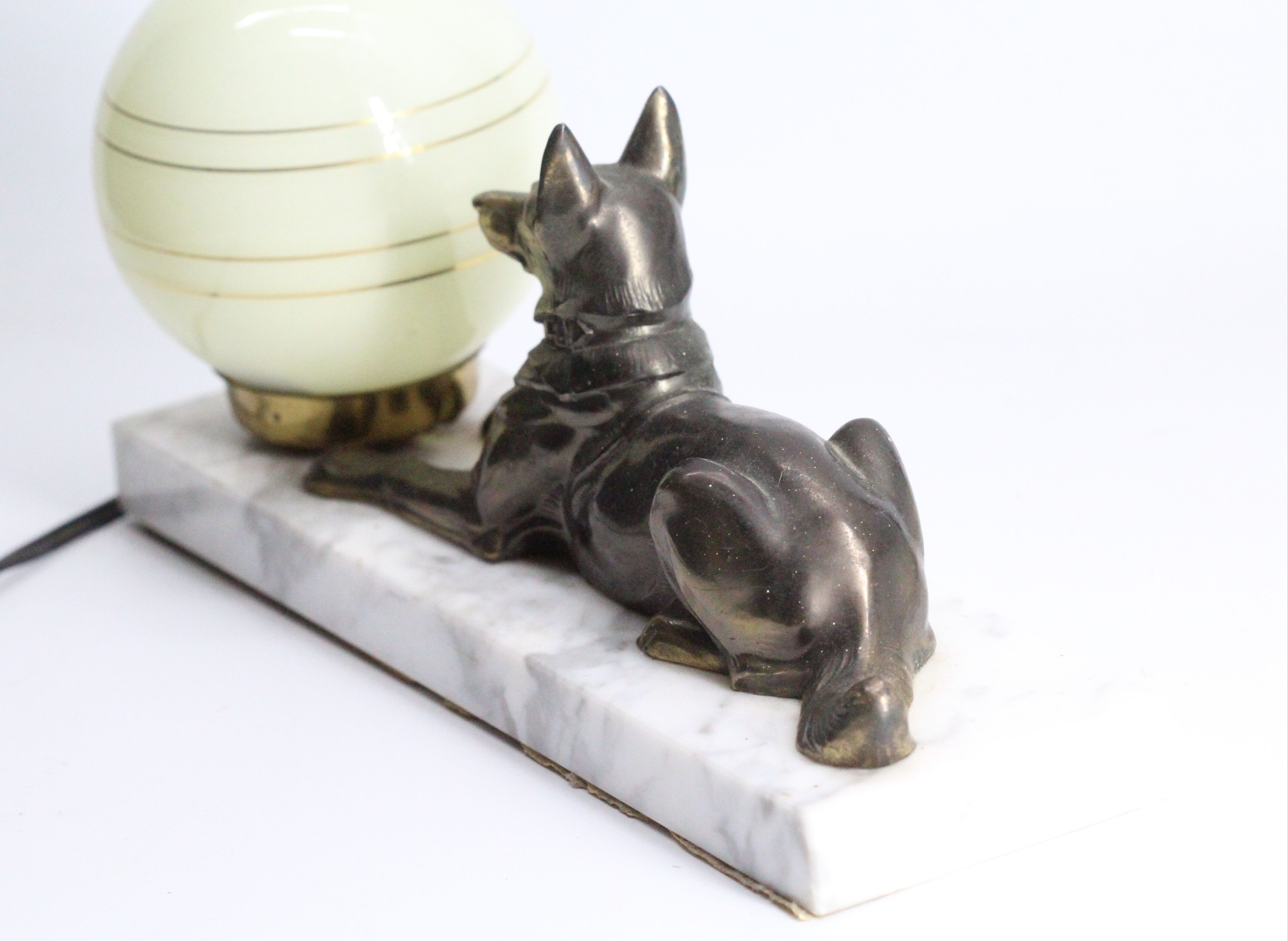 Lamp dog art deco