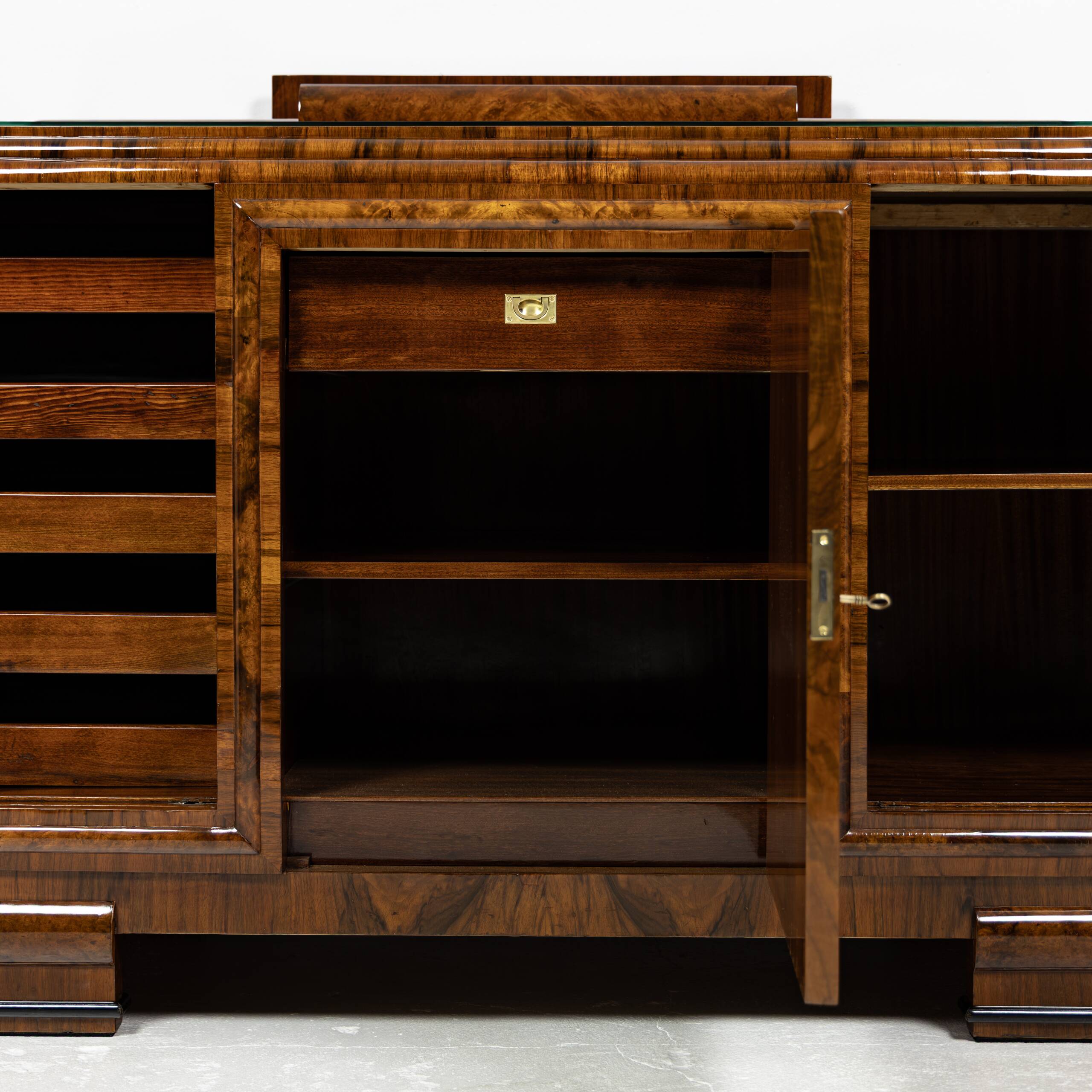 Art Deco Enfilade in walnut veneer - 1925-1939