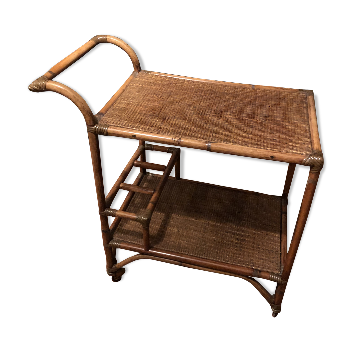 Vintage rattan rolling dessert