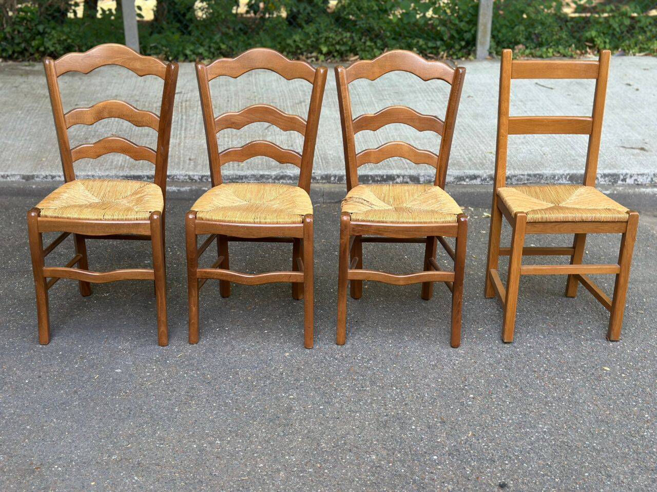 4 solid wood kitchen chairs with rush seats