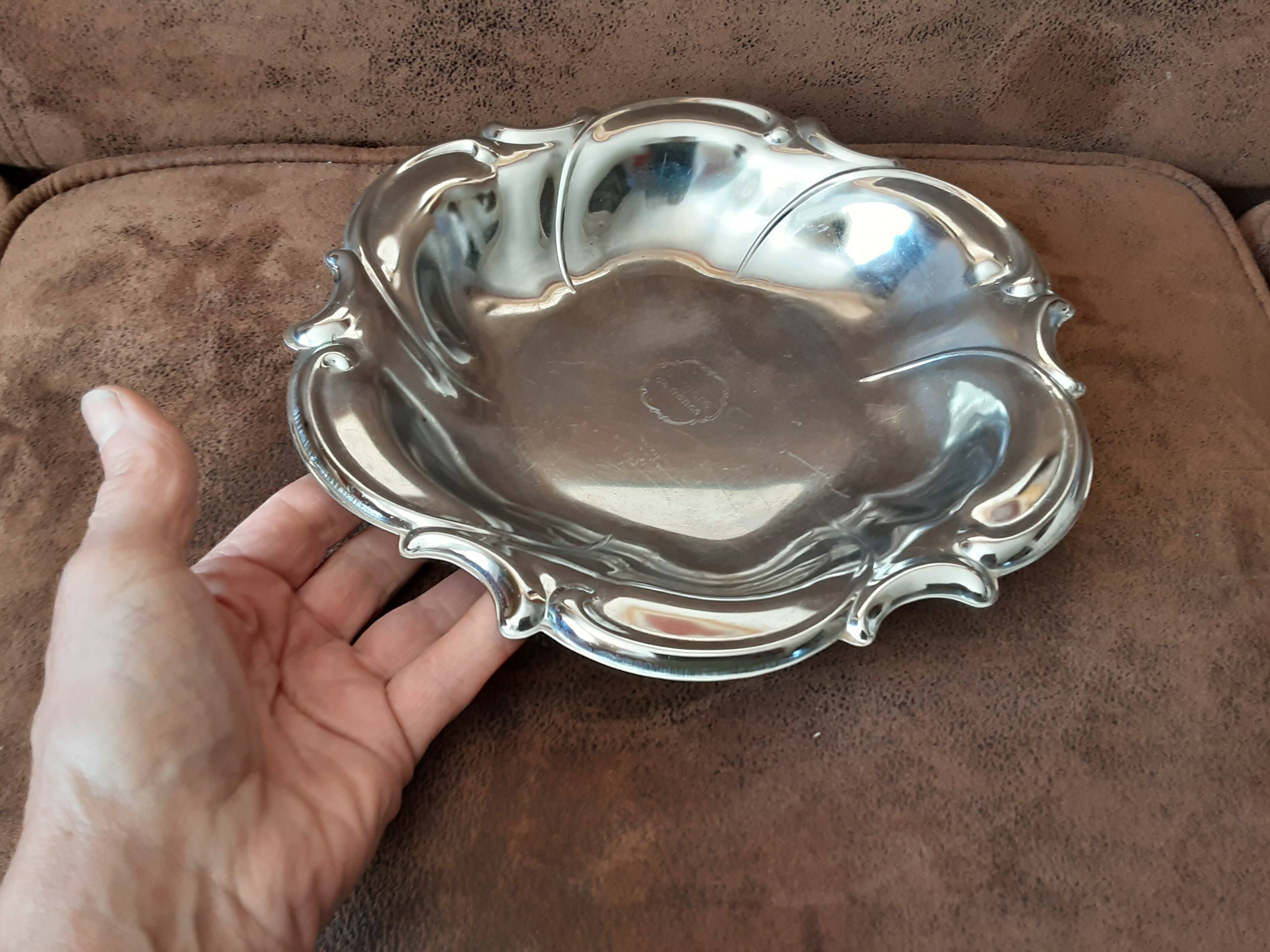 Saladier Bergère de France en métal